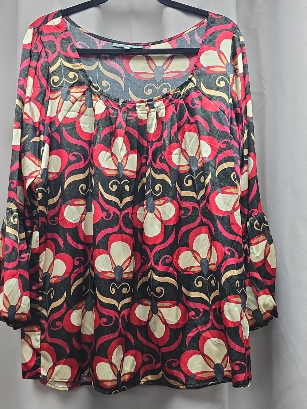 NY Collection Scoop-Neck Tunic in Black, Red & Cream
